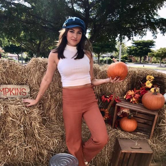 Meet your Posher, Mackenzie - Picture 1 of 1